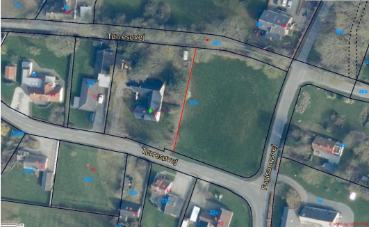 Oversigtsfoto, der viser udstykningen på hjørnet mellem Tørresøvej og Fuglsangsvej