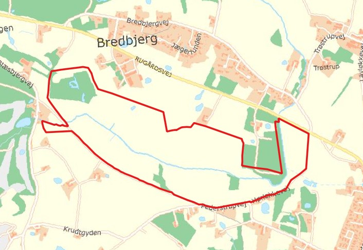 Projektgrænsen til forundersøgelsen til et vådområde syd for Bredbjerg er markeret med rødt.