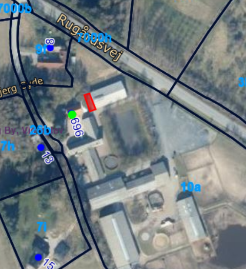 Oversigtsbillede over ejendommen, hvor tilbygningen er markeret.