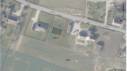 Oversigtskort over ejendommen, der viser placering af nyt skel samt placering for opførelse af ny bebyggelse.