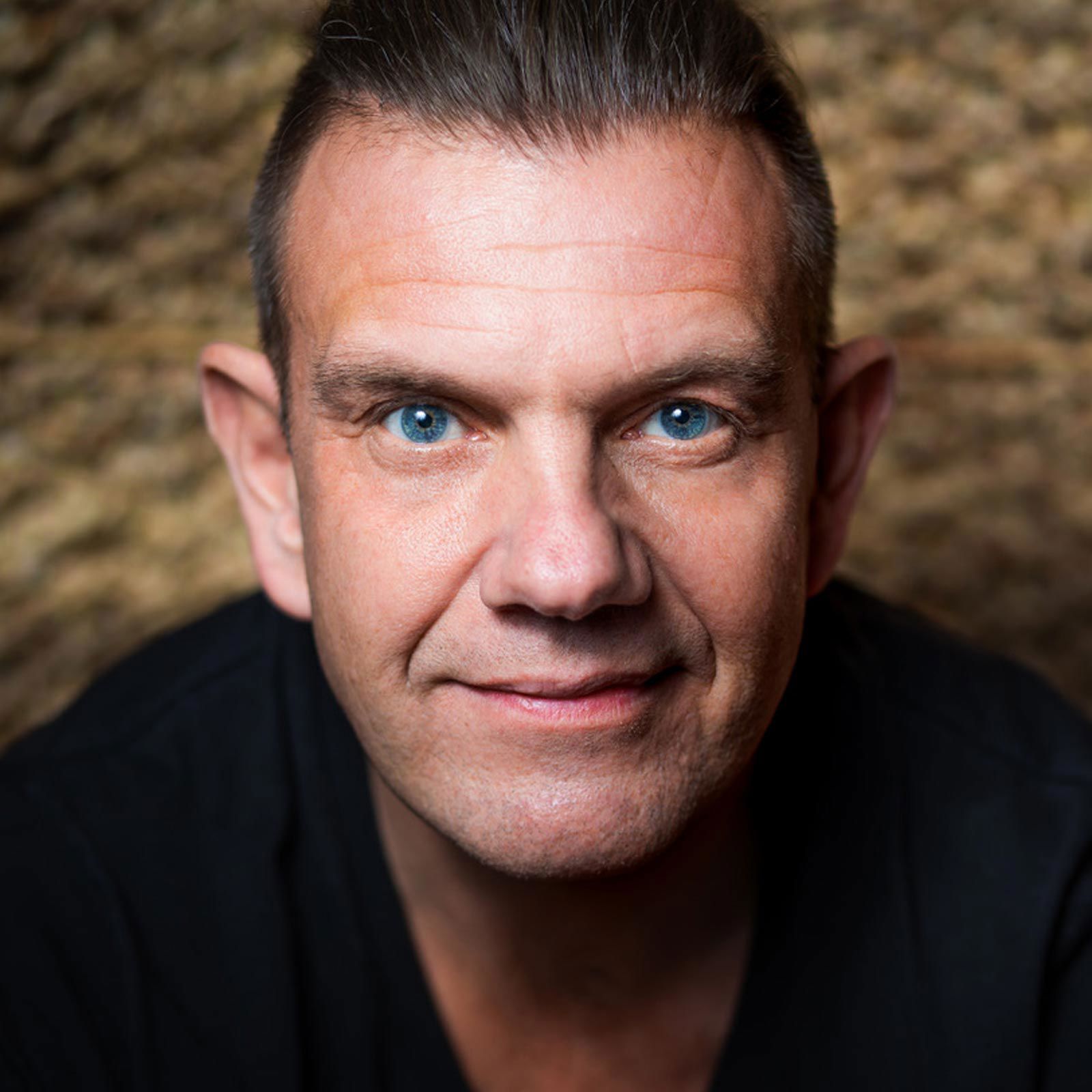 Simon Høegmark, oplægsholder