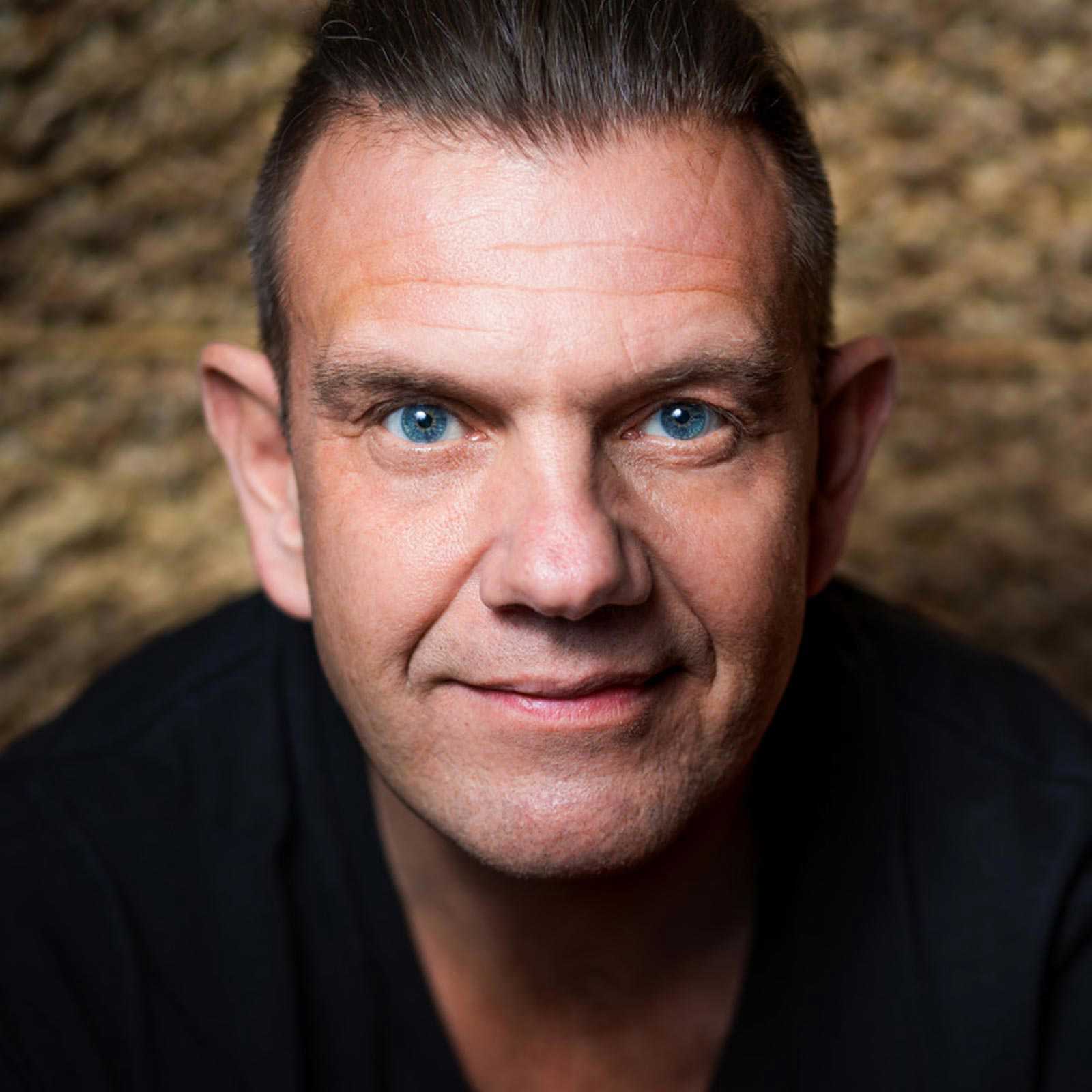 Simon Høegmark, oplægsholder