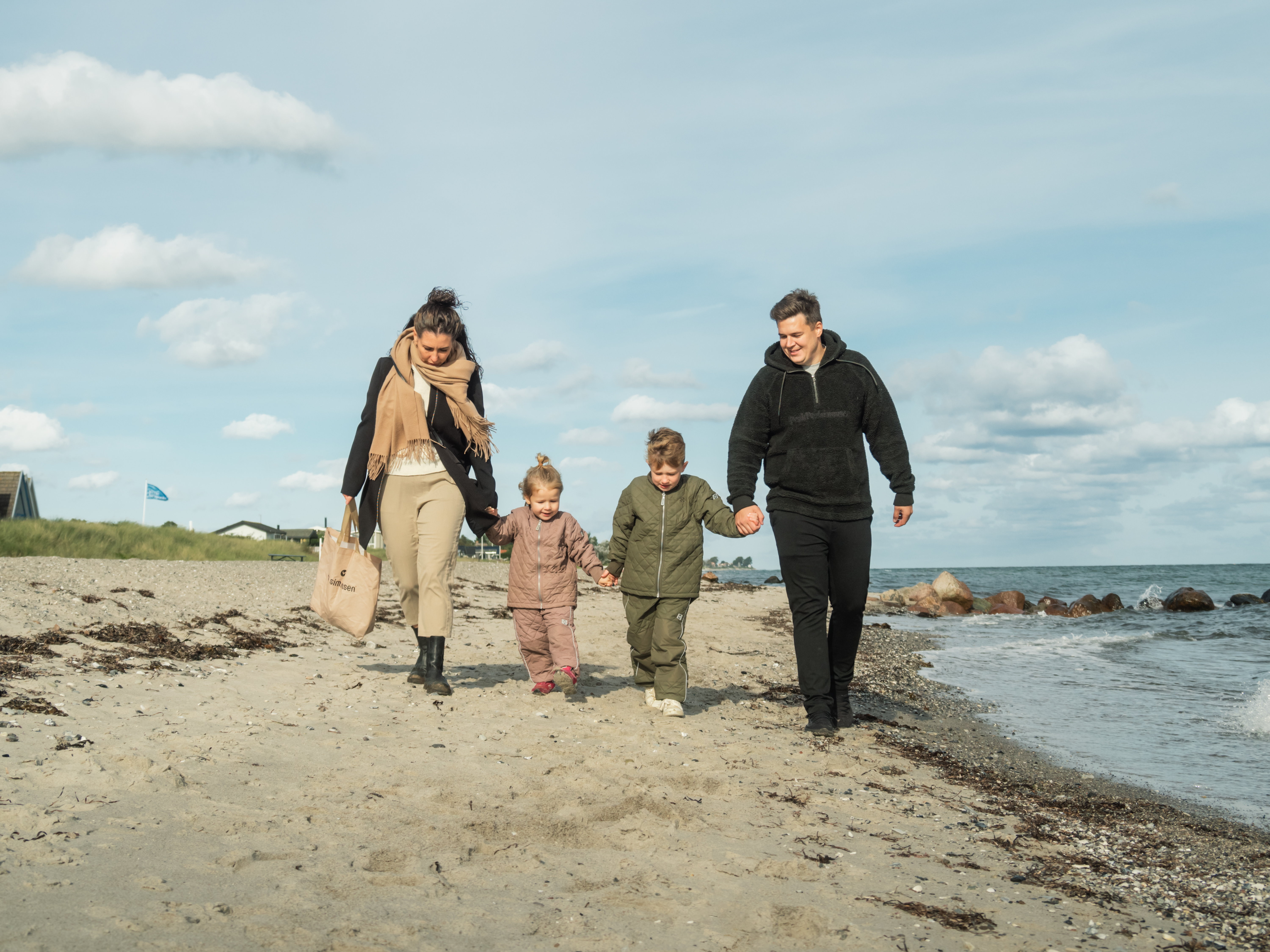 Familie fra Otterup på tur til Hasmark Strand - efterår 2024