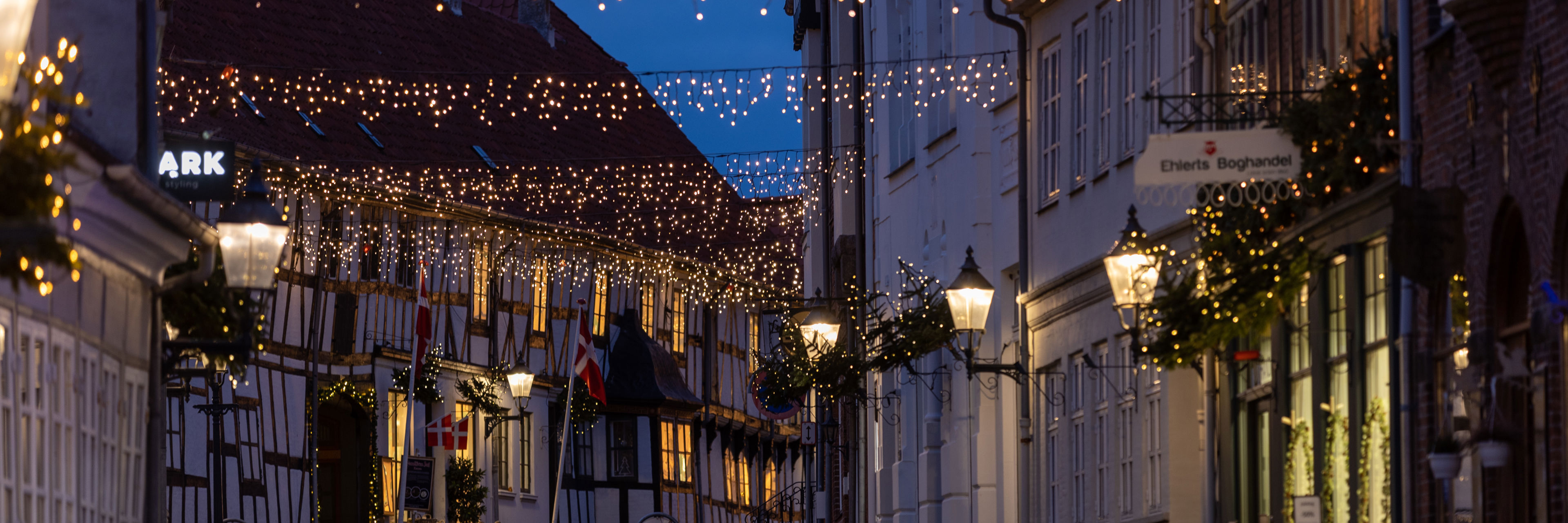 Julestemning i Bogenses hyggelige gader.
