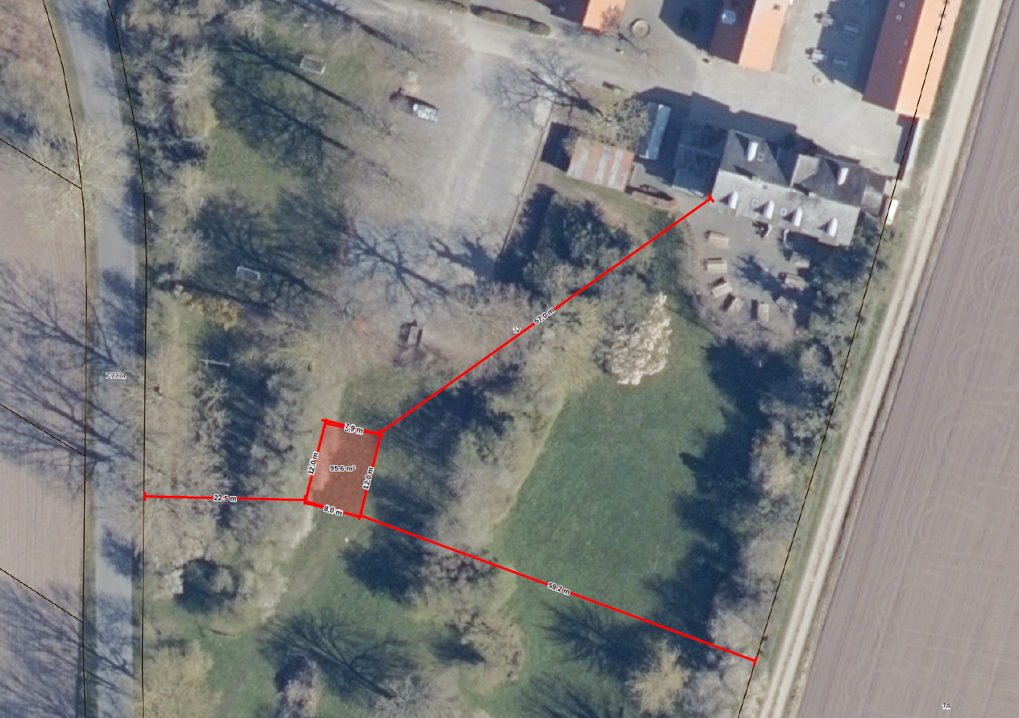 Kort med markering af bålhyttens placering.