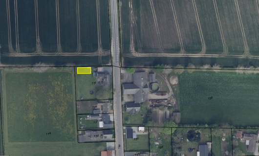 Oversigtsfoto, der viser placeringen af udhus/garage på ejendommen